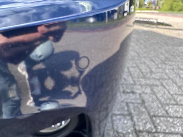 BMW 3-SERIE 320I Corporate Lease High Executive '' Apple Carplay - Clima - PDC ''