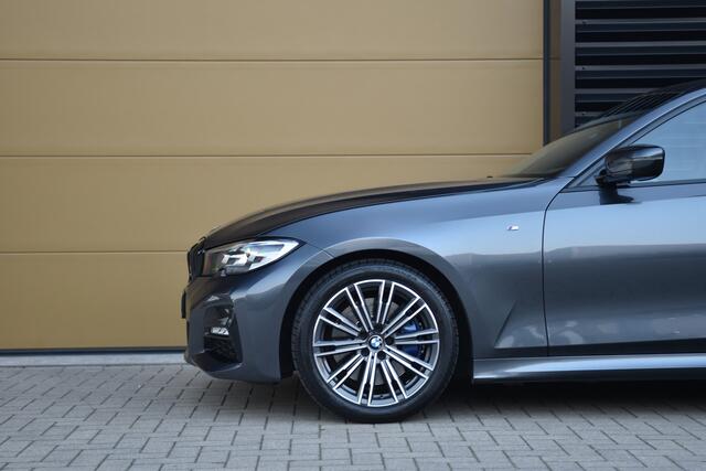 BMW 3-SERIE 330i High Executive * M-Sportpakket * Hifi * Live Cockpit Professional *