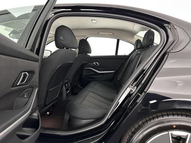 BMW 3-SERIE 320i Business Edition (INCL.BTW) Aut. *FULL-LED | NAVI-FULLMAP | COMFORT-SEATS | HIFI-SOUND | DIGI-COCKPIT | DAB | SHIFT-PADDLES | ECC | PDC | CRUISE | 16''ALU | TOWBAR*