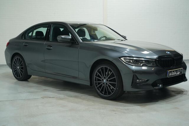 BMW 3-SERIE 320i Sport Line Led koplampen Apple Carplay Leder Memory Stoelverwarming 1e Eigenaar NAP
