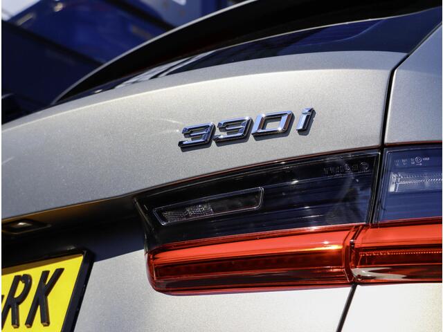 BMW 3-SERIE Touring 330i High Executive M Sport Plus Pack Co-Pilot ACC Laser Pano Trekh Leder