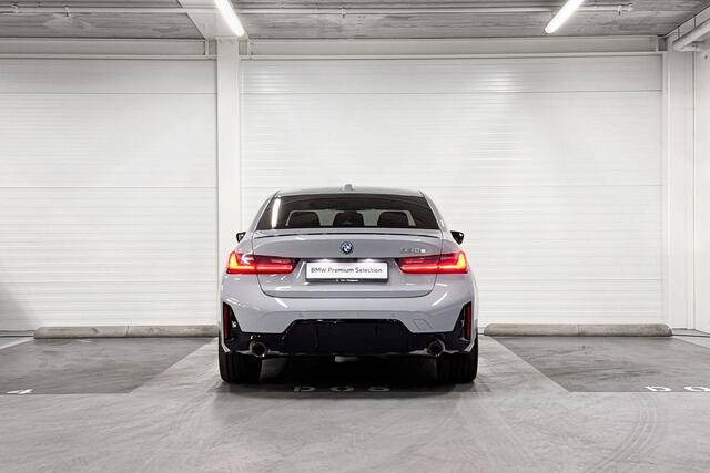 BMW 3-SERIE Sedan 330e | M-Sport Pro | Comfort Pack | Driving Assistant | Hifi System | Comfort Access