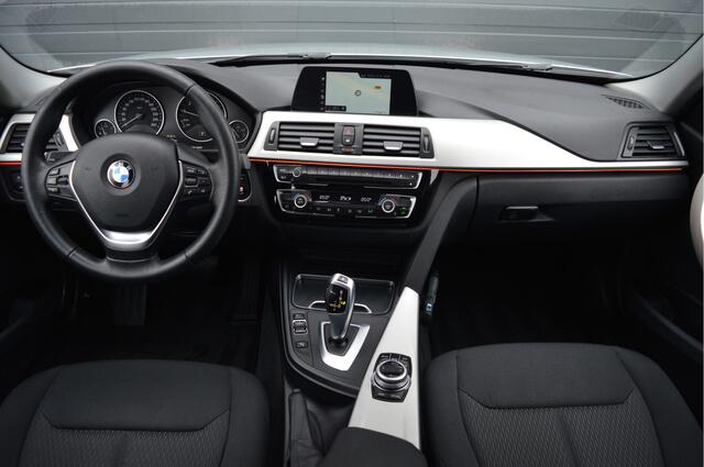 BMW 3-SERIE Touring 318i Corporate Lease Executive | ORG. NL | TREKHAAK |