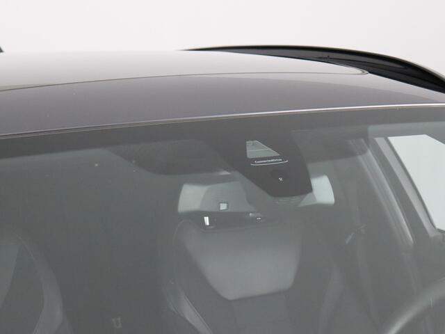 BMW 3-SERIE Touring 330e Business Edition + M Sport (Pano / Navi / Cruise / Camera / Carplay)