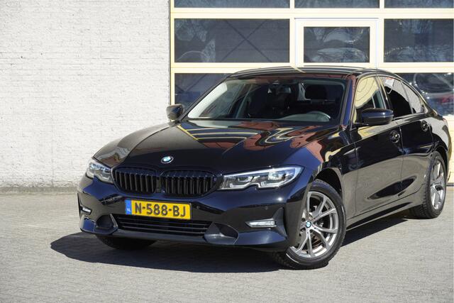 BMW 3-SERIE 318i 157PK! Automaat High Business Edition BJ2021 Lmv 17" | Led V+A | Pdc | Elek. trekhaak | Navi | Virtual cockpit | Climate control | Cruise control | Lederen bekleding | Sportstoelen | Extra getint glas