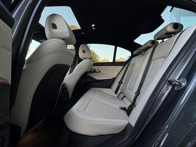 BMW 3-SERIE 330e High Executive M Sport | Pano | Individual Leder | Head-Up