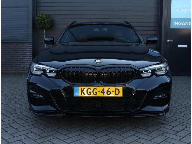BMW 3-SERIE Touring 330e xDrive M Sport | Panoramadak | Adaptief M onderstel | H+K | 360 | Leer