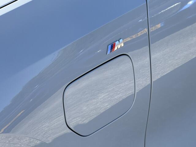 BMW 3-SERIE Touring 330e | M-Sport Pro | Panorama | Camera | Getint Glas | HiFi