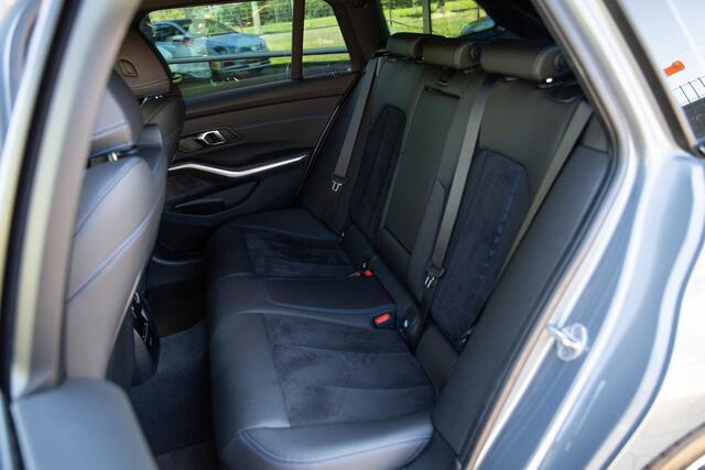BMW 3-SERIE Touring 330e M-Sport , Adap. cruise, Stuur/stoelverwarming,