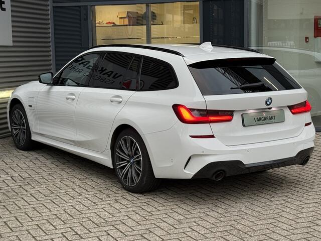 BMW 3-SERIE Touring 320e M-SPORT,SHADOWLINE