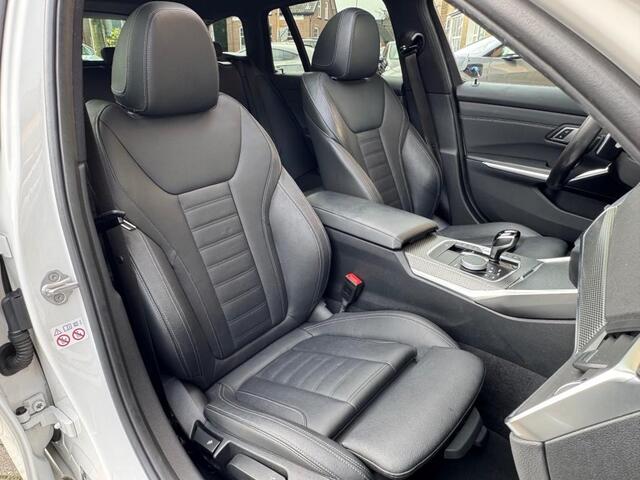 BMW 3-SERIE 320e TOURING HIGH EXECUTIVE M-SPORT PANO/LEER/LED/CAMERA/NL-AUTO