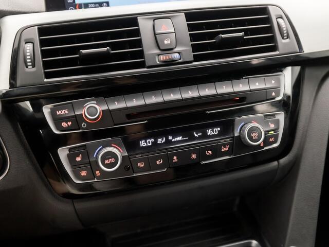 BMW 3-SERIE 320i M Sport High Executive 184Pk Automaat (GROOT NAVI, M PAKKET, STOELVERWARMING, LEDER, SPORTSTOELEN, GETINT GLAS, PARKEERSENSOREN, NIEUWSTAAT)