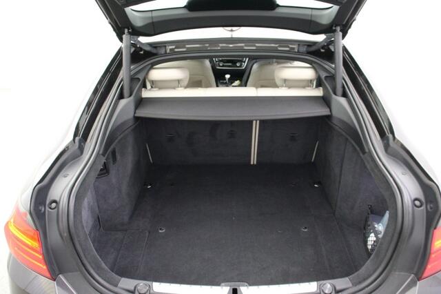 BMW 3-SERIE 418i Centennial Executive - Navi, Leer, Xenon, Cruise, Afn. Trekhaak