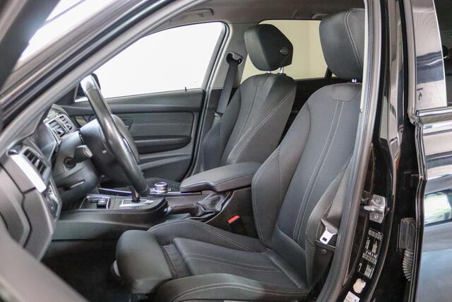 BMW 3-SERIE Touring 320d EDE Corporate Lease Executive Trekhaak, stoelverwarming, Cruise Control