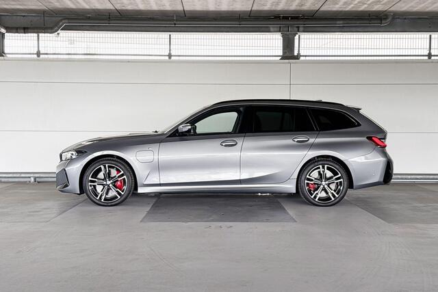BMW 3-SERIE Touring 330e