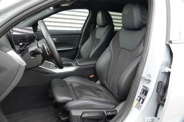 BMW 3-SERIE Touring 330e xDrive M-Sport | Panoramadak | HUD | Facelift | Camera |