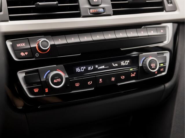 BMW 3-SERIE 318i Sportline Automaat (GROOT NAVI, BLACK PACK, CLIMATE, PARKEERSENSOREN, SPORTSTOELEN, LED KOPLAMPEN, CRUISE, NIEUWE APK, NIEUWSTAAT)