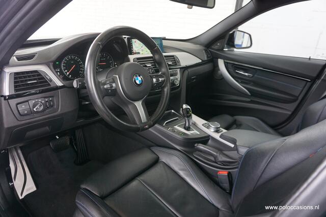 BMW 3-SERIE Touring 330i M Sport Panorama | Harman Kardon | Leder | Carplay | 252PK!