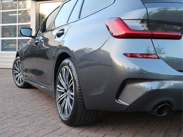 BMW 3-SERIE Touring 330e High Exec. PHEV M-Sport | Leder | ACC | Camera | Trekhaak |