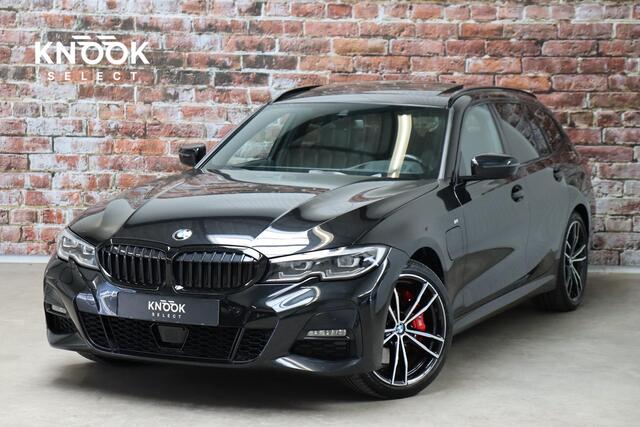 BMW 3-SERIE Touring 330e Business Edition Plus M Sport Pakket Automaat / Navigatiesysteem Professional / Head-Up Display / Panoramadak / Adaptief M Onderstel / Stoelverwarming / HiFi / Adaptieve Cruise Control / Leder / 19 Inch /