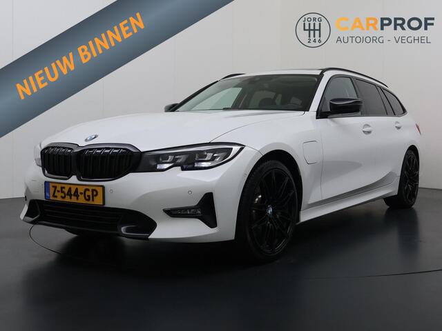 BMW 3-SERIE Touring 330e High Executive Pano | Trekhaak | HUD | Lederen interieur |