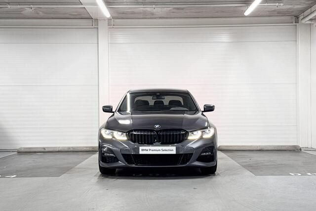 BMW 3-SERIE Sedan 318i Business Edition Plus | M-Sport | Comfort Access | HiFi | Stuurwielverwarming | Stoelverwarming