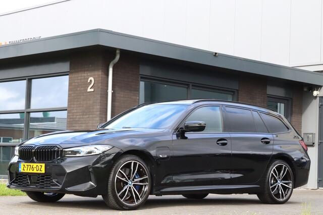 BMW 3-SERIE Touring 330e xDrive Facelift 19 inch Pano Trekhaak Harman-Kardon