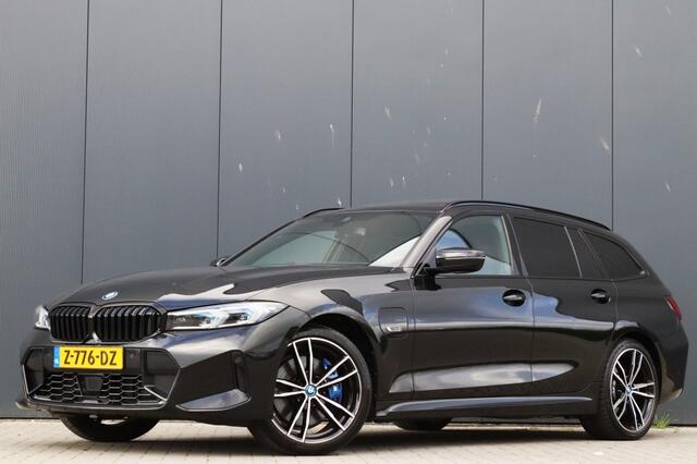 BMW 3-SERIE Touring 330e xDrive Facelift 19 inch Pano Trekhaak Harman-Kardon