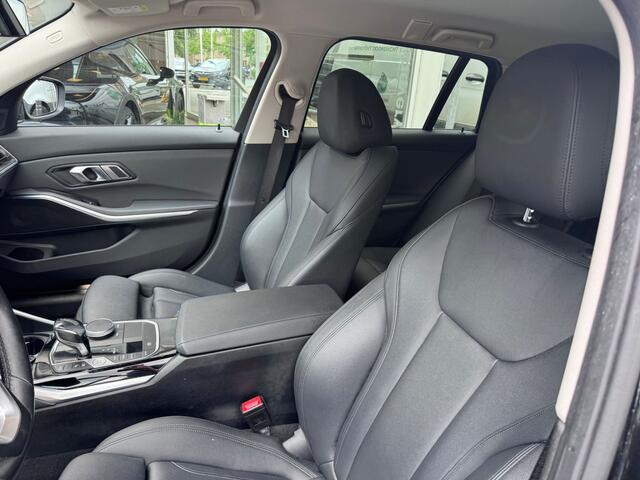 BMW 3-SERIE Touring 330e High Executive