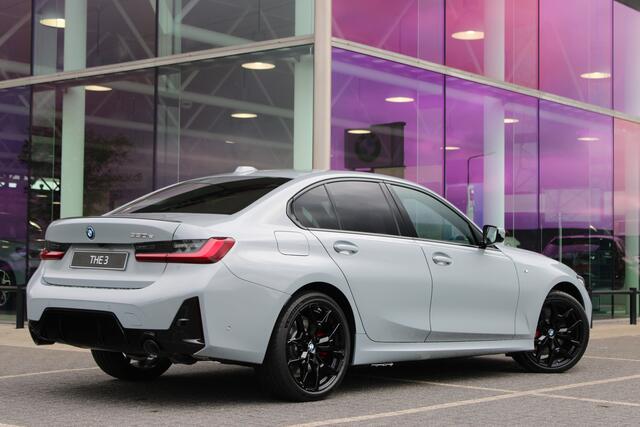 BMW 3-SERIE 330e M Sport Automaat / Schuif-kanteldak / Sportstoelen / Adaptieve LED / Parking Assistant Plus / Live Cockpit Professional / Stoelverwarming / Comfort Access