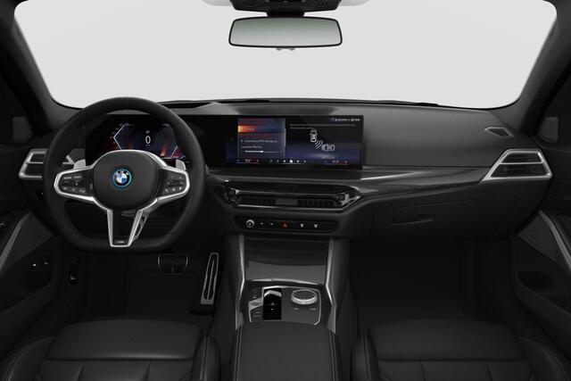 BMW 3-SERIE Touring 330e xDrive | M Sport | Panoramadak | Innovation Pack