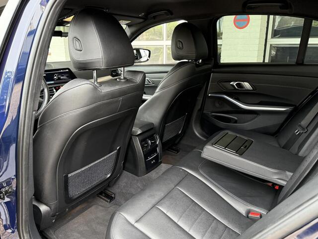 BMW 3-SERIE 320e M SPORT | LASER | CAMERA | 18 INCH | LEDER | APPLE CARPLAY |