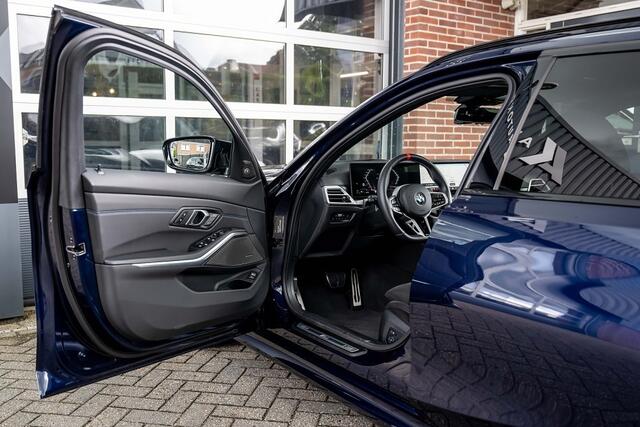 BMW 3-SERIE M340i xDrive Touring M Sport Pro | Panorama | Driving Ass. Prof. | Harman/Kardon | Memory | 360 Camera | Trekhaak |