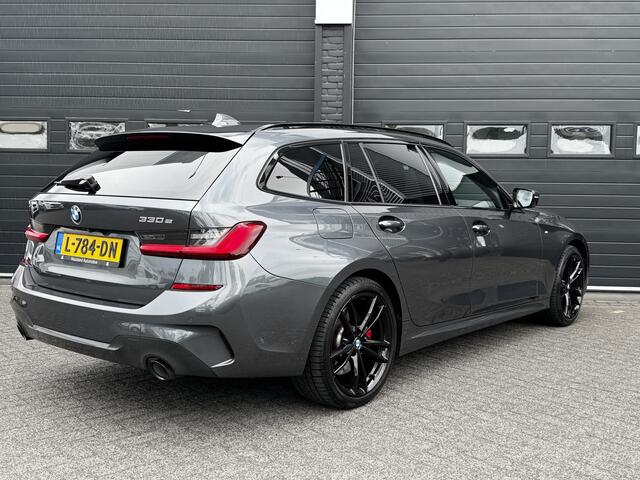 BMW 3-SERIE Touring 330e High Executive M-Sport Shadowline 293PK | Laser | H&K Audio | Camera | NL Auto | ¤31.900,- Incl. BTW