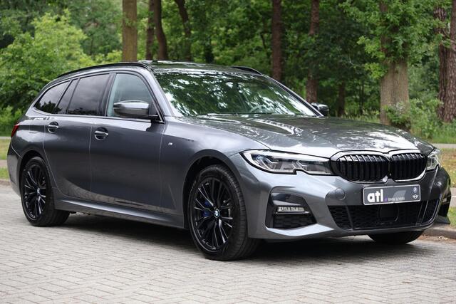 BMW 3-SERIE Touring 330e M-Sprotpakket, HUD, Pano, Elektrische trekhaak, Memorystoelen, Laserlicht, Harman Kardon, Adaptief Cruise Ctonrok, DAB Grootlichtassistent, Shadowline, Innovatiepakket, etc.