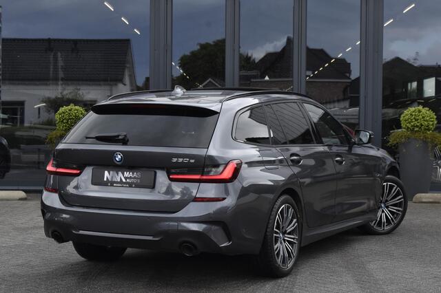 BMW 3-SERIE Touring 330e High Executive