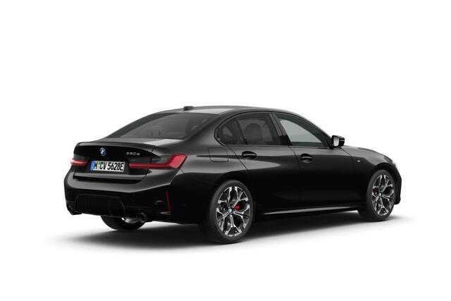 BMW 3-SERIE Sedan 330e M Sport Edition | M Sportpakket Pro | Innovation Pack | Comfort Pack
