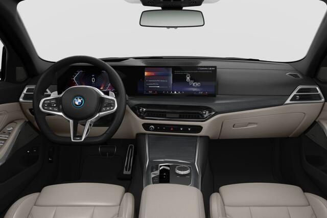 BMW 3-SERIE Sedan 330e M Sport Edition | M Sportpakket Pro | Innovation Pack | Comfort Pack