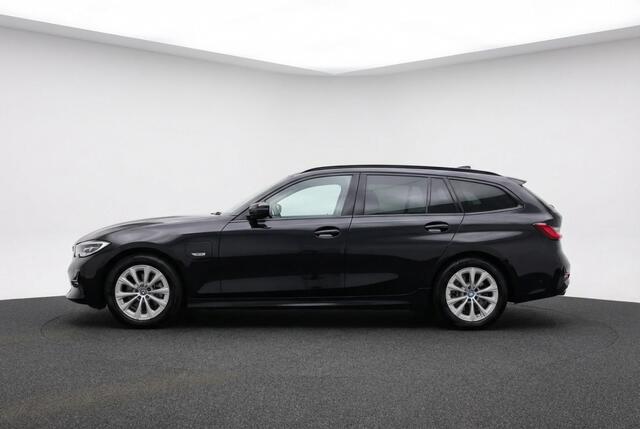 BMW 3-SERIE Touring 330e Plug-in Hybrid Pano l Leder l Driver Assistance Pack l Stuu