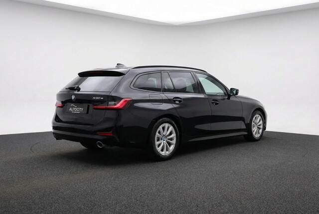 BMW 3-SERIE Touring 330e Plug-in Hybrid Pano l Leder l Driver Assistance Pack l Stuu