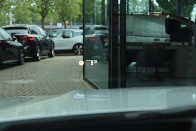 BMW 3-SERIE 320I EXECUTIVE EDITION M-SPORT | CARPLAY | HUD | NAVI | CRUISE | LED | STOELVERW. | AMBIENT LIGHT