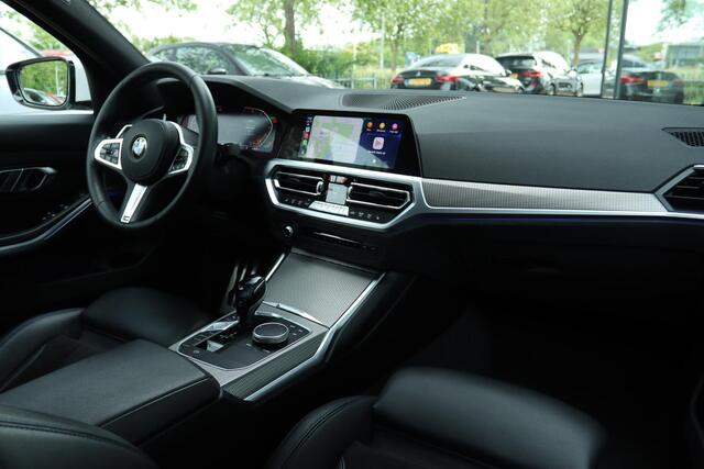 BMW 3-SERIE 320I EXECUTIVE EDITION M-SPORT | CARPLAY | HUD | NAVI | CRUISE | LED | STOELVERW. | AMBIENT LIGHT