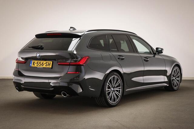 BMW 3-SERIE Touring 330i M-Sport High Executive | PANORAMADAK | HEAD UP | TREKHAAK | 18"