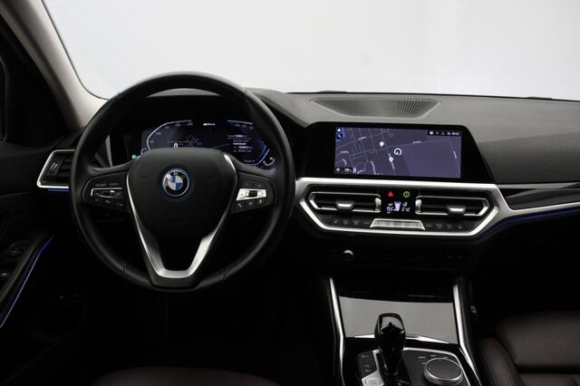 BMW 3-SERIE Touring 320e Business Edition Plus - Digitaal Cockpit, Carplay, Leer, Stoelverw.