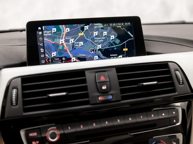 BMW 3-SERIE 320i M Sport Shadow 184Pk Automaat (SCHUIFDAK, M PAKKET, GROOT NAVI, DEALER ONDERHOUDEN, SPORTSTOELEN, STOELVERWARMING, GETINT GLAS, SPORT AUTOMAAT, NIEUWSTAAT)