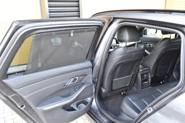 BMW 3-SERIE Touring 320i High Executive * M-Sport * M-Sportonderstel * Comforttoegang * Sfeerverlichting *