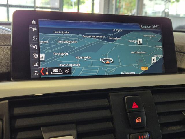 BMW 3-SERIE Touring 318i M Sport Edition Volleder | Navi | Clima | Cruise