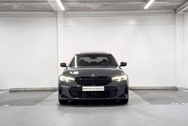BMW 3-SERIE Sedan 318i | M-Sport Pro | Active Cruise Control | Hifi System | Schuif/-kanteldak | Selections 500