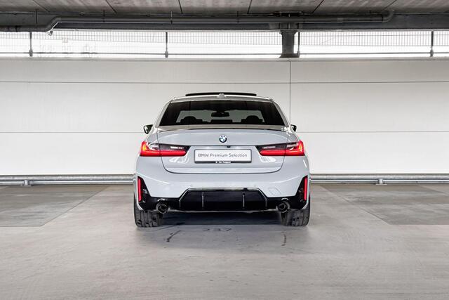 BMW 3-SERIE Sedan 318i M-Sport