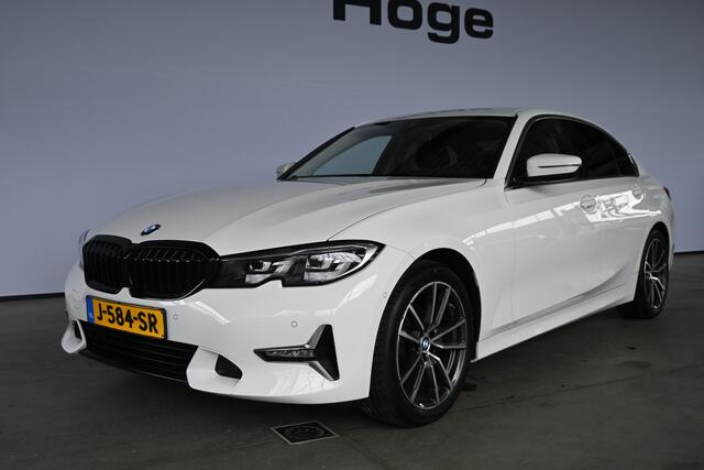 BMW 3-SERIE 320i High Executive Automaat Navigatie LED Carplay Stoelverwarming Dealer Onderhouden! Inruil Mogelijk!